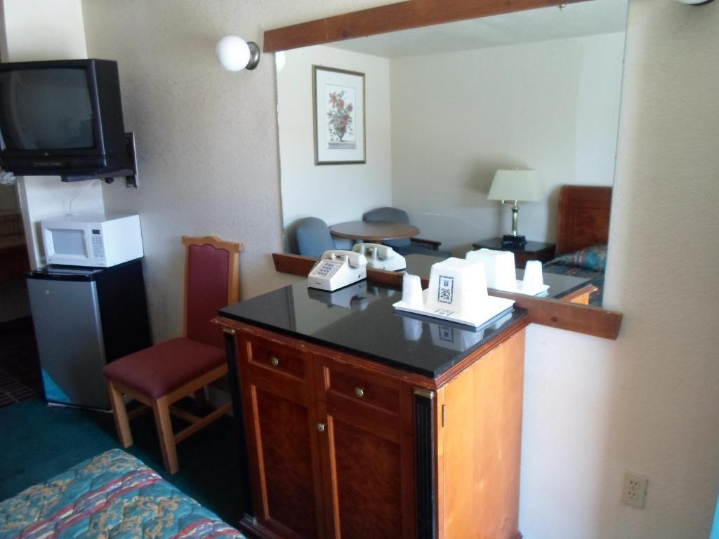 Budget Inn Morgan Hill Chambre photo
